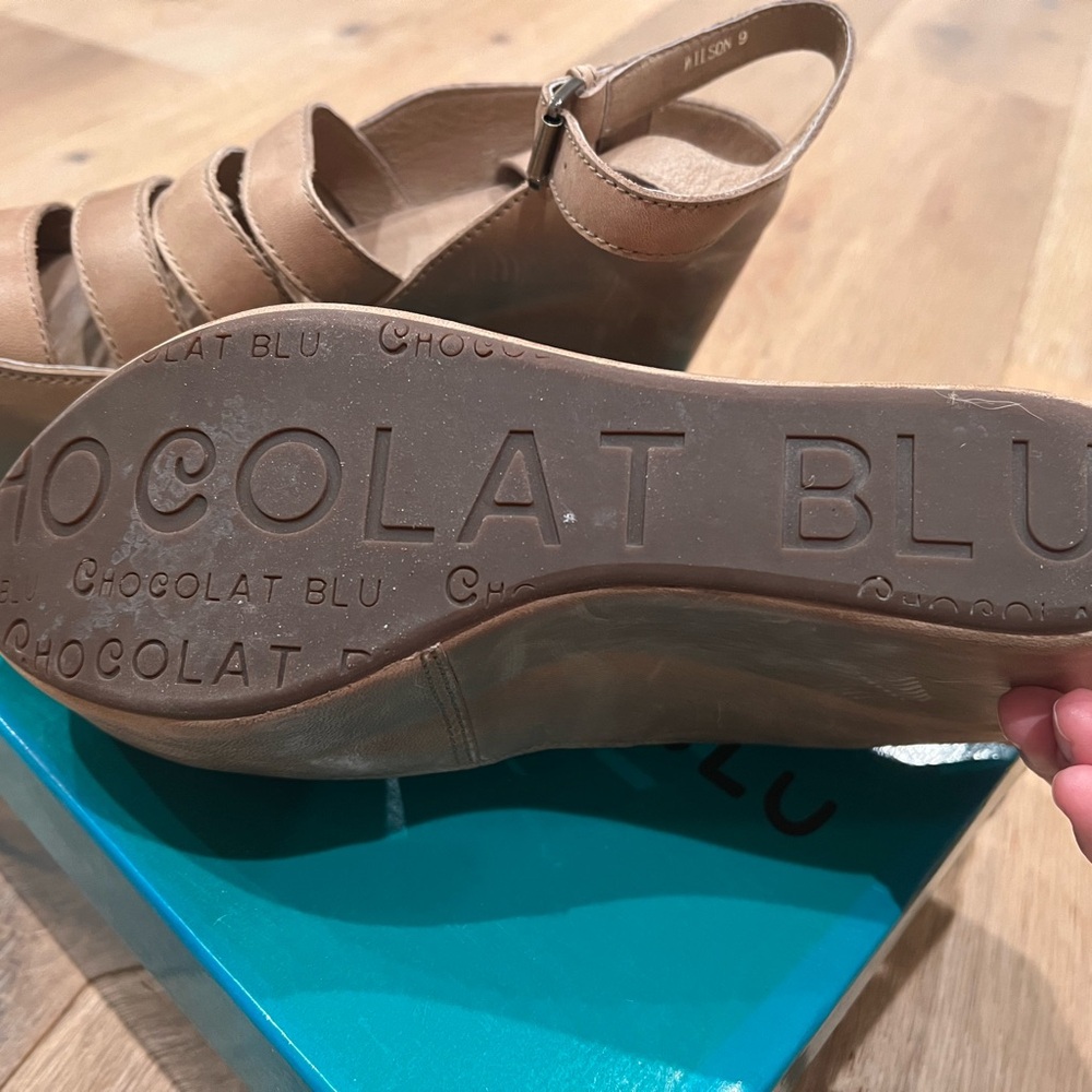 Chocolat Blu Tan Wedge Sandals - Picture 4 of 7
